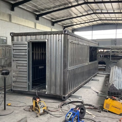 shipping-container-restaurant-production